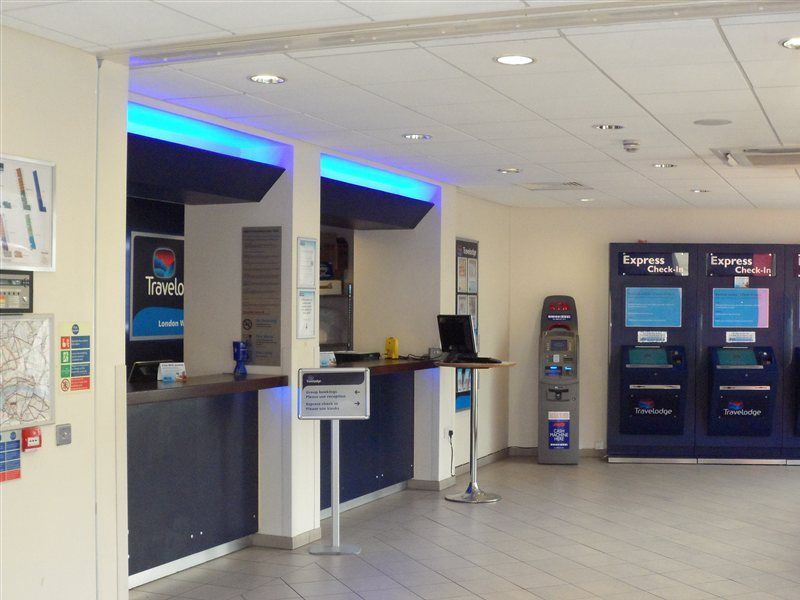 Travelodge London Central Waterloo Exterior photo