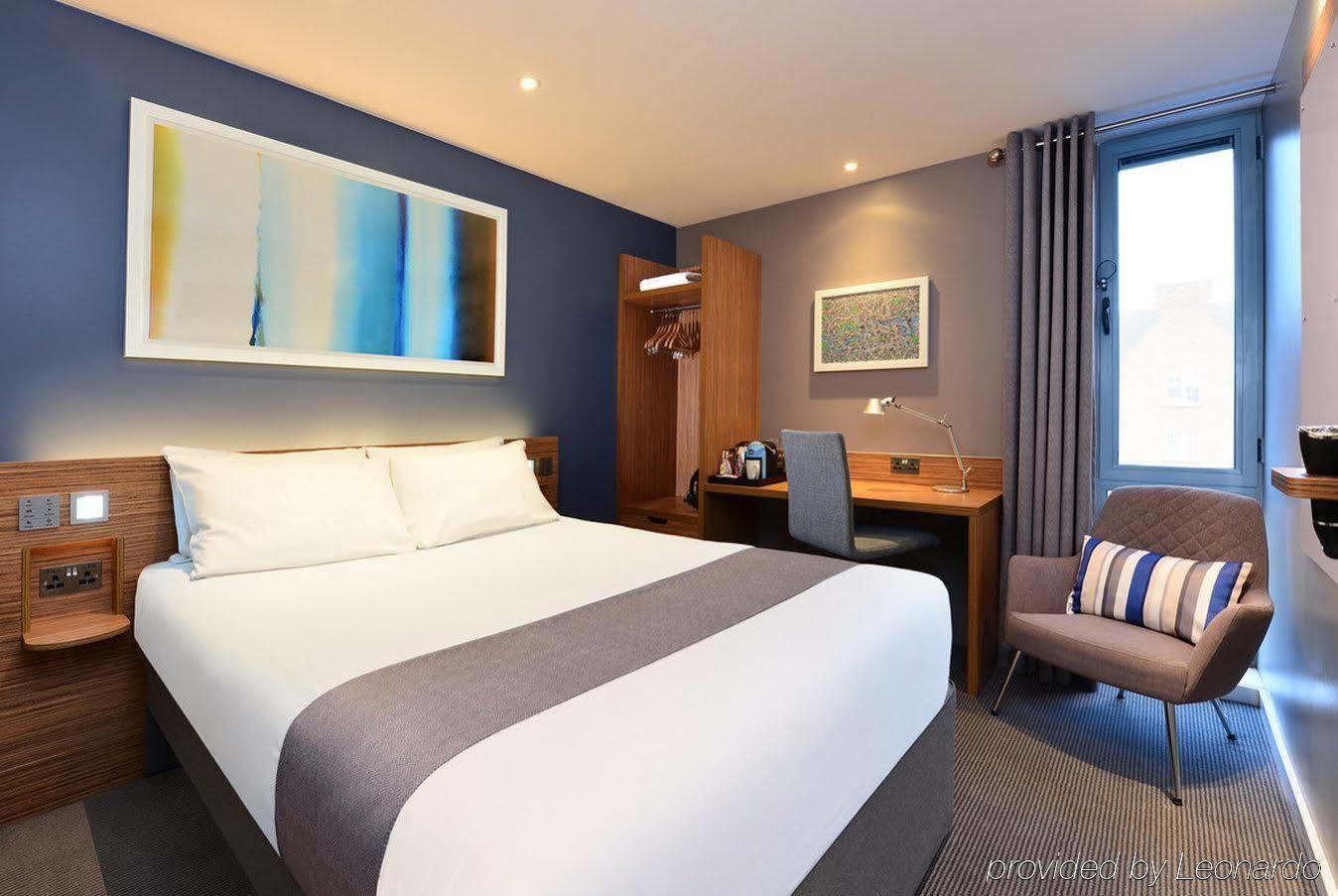 Travelodge London Central Waterloo Exterior photo