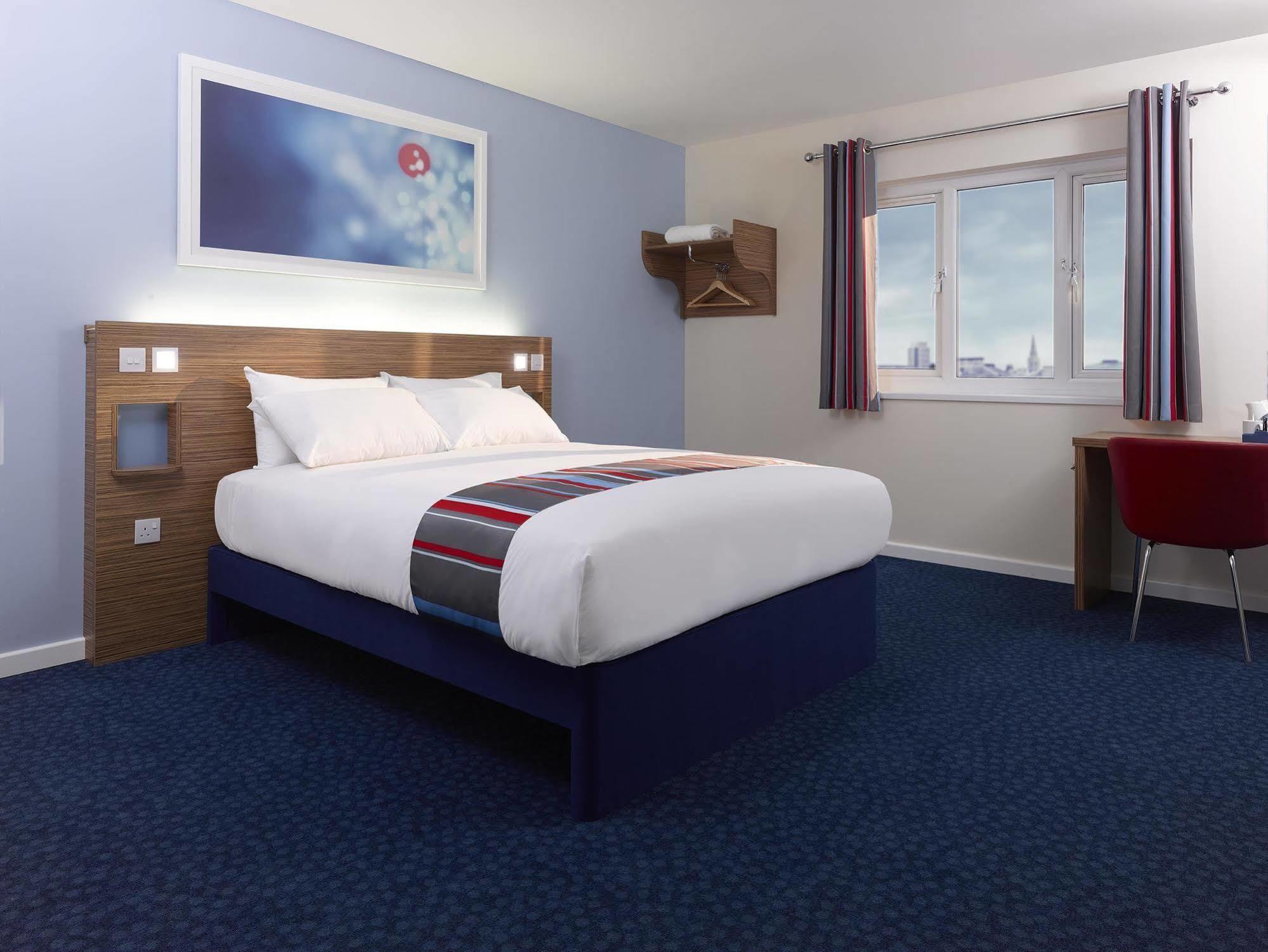 Travelodge London Central Waterloo Exterior photo